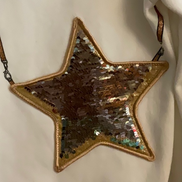 H&M Girl's Sequins Star Sweater - Picture 4 of 5